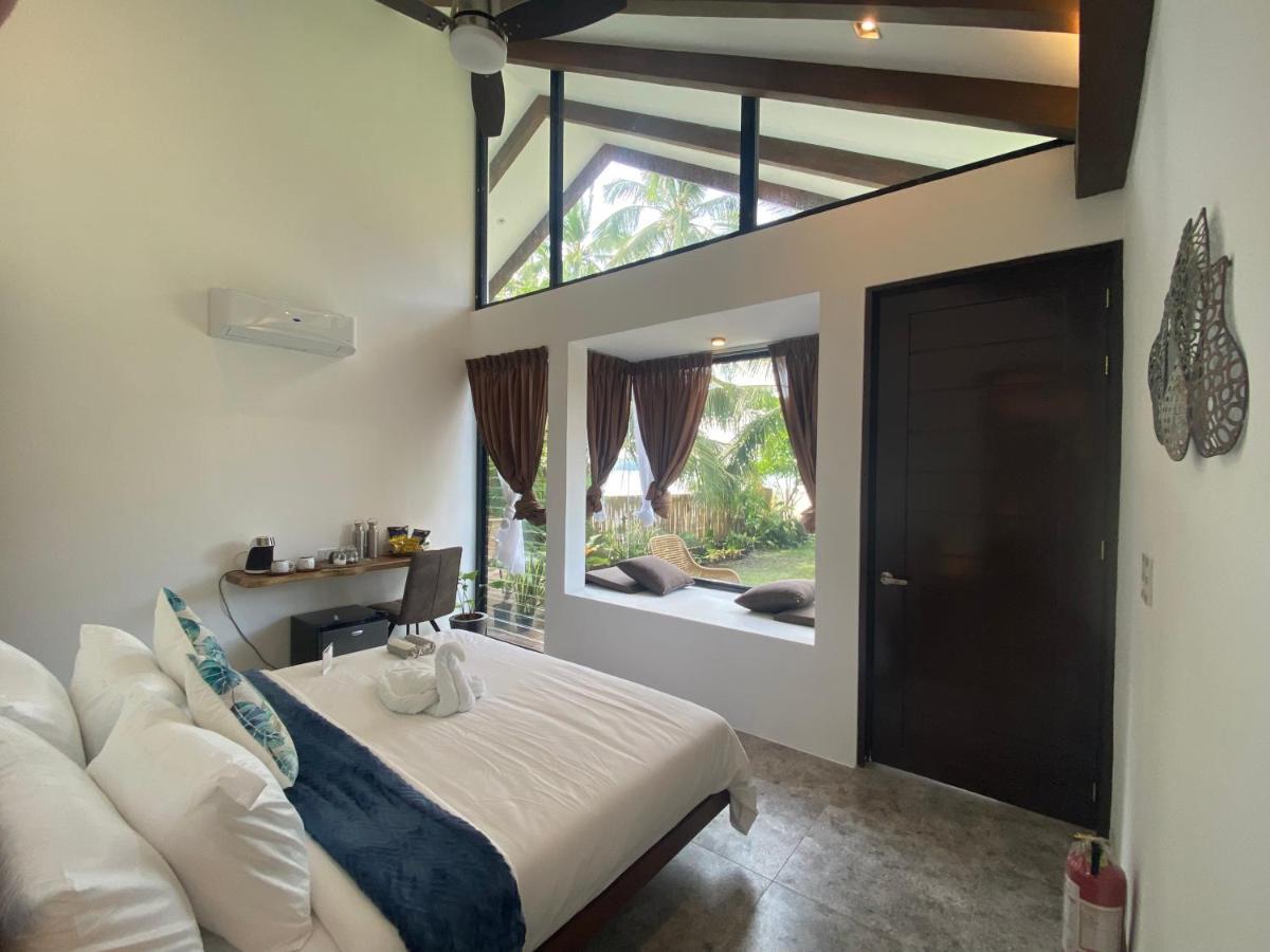 Amila Dive Beach Resort Sipalay Ngoại thất bức ảnh